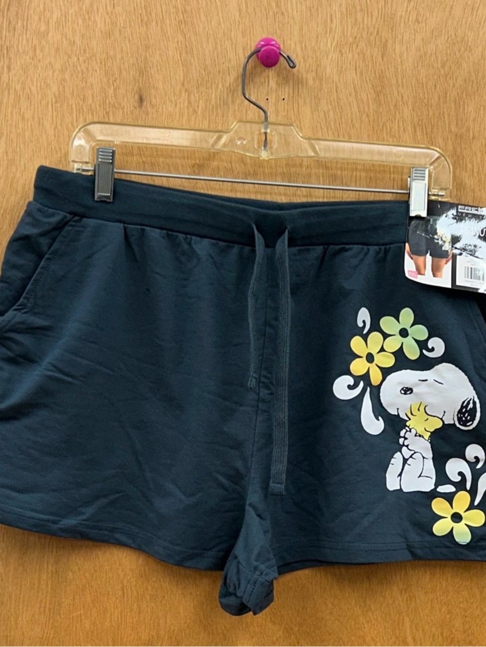 New Peanuts Snoopy dark grey 
SweatShorts XXL Groovy Freeze